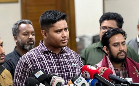 নির্বাচনে কেন্দ্র দখলের ‘প্র্যাকটিস ম্যাচ’ শুরু হয়ে গেছে: হাসনাত