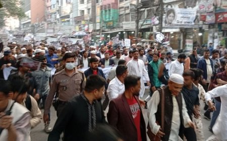 ইসি একটি দলের প্রতি অন্ধ-বধির: নাসীরুদ্দীন পাটওয়ারী