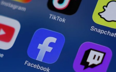 এবার ফ্রান্সেও কিশোর বয়সীদের জন্য বন্ধ হচ্ছে সোশ্যাল মিডিয়া