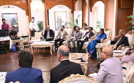 তিন পার্বত্য জেলায় ই-লার্নিং কার্যক্রমের উদ্বোধন, ক্ষমা চাইলেন প্রধান উপদেষ্টা