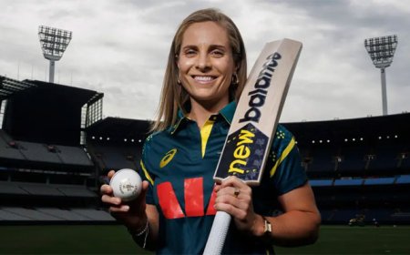 Molineux named Australia captain as Healy retires