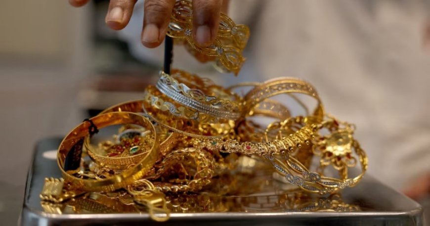 ডলারের মান কমায় বেড়েছে স্বর্ণের দাম