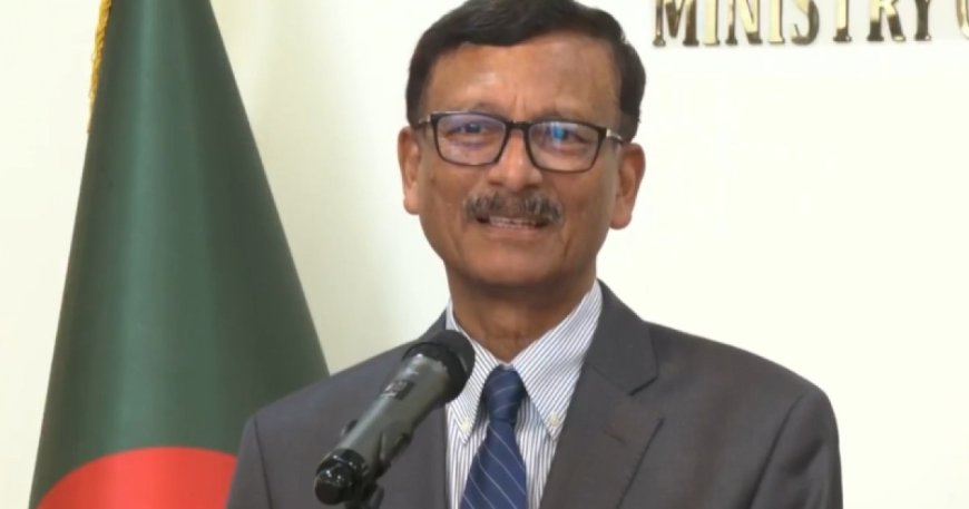 রোহিঙ্গাদের পাসপোর্ট দেওয়া মানে নাগরিকত্ব নয়: পররাষ্ট্র উপদেষ্টা