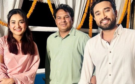 সিনেমার চিত্রনাট্য দিয়ে নাটক নির্মাণ!