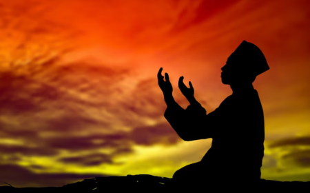 মহানবী (সা.) কোনো সম্প্রদায় দ্বারা ক্ষতির আশঙ্কা করলে যে দোয়া পড়তেন