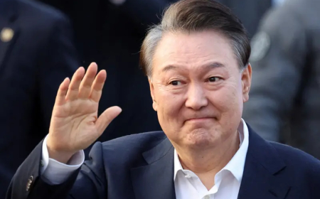 রাষ্ট্রদ্রোহের দায়ে সাবেক প্রেসিডেন্ট ইউন সুক ইওলের যাবজ্জীবন কারাদণ্ড