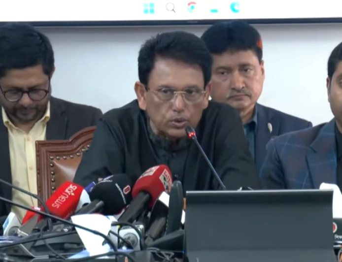 ইংলিশ মিডিয়াম স্কুলকে 'রেগুলেটরির আন্ডারে' আনতে হবে: শিক্ষামন্ত্রী