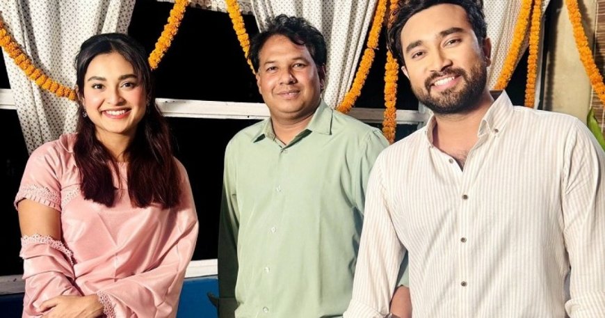 সিনেমার চিত্রনাট্য দিয়ে নাটক নির্মাণ!