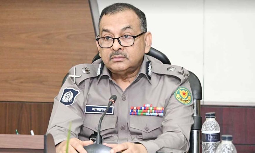 ইন্টারকন্টিনেন্টাল মোড়ে সংঘর্ষ, আহত অতিরিক্ত ডিআইজিসহ ১৬ পুলিশ