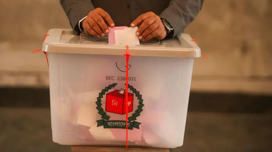 ভোটকেন্দ্রে হামলা ঠেকাতে নজিরবিহীন নিরাপত্তা ব্যবস্থা