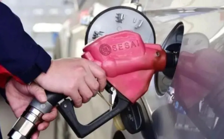 জ্বালানি তেল নিয়ে মজুতদারির অভিযোগ, কিন্তু দায় কার