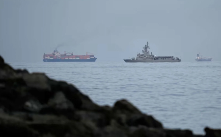 হরমুজ প্রণালিতে ইরানের নিয়ন্ত্রণ,  টোল বুথ’: জাহাজপ্রতি ২০ লাখ ডলার ফি