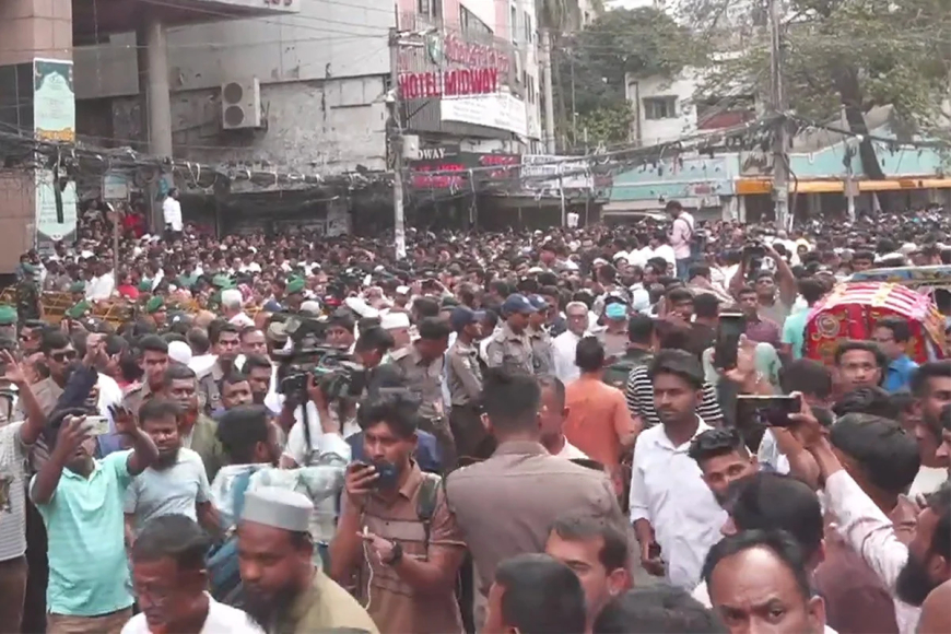 প্রধানমন্ত্রীর দায়িত্ব নেওয়ার পর প্রথমবার নয়াপল্টনে তারেক রহমান